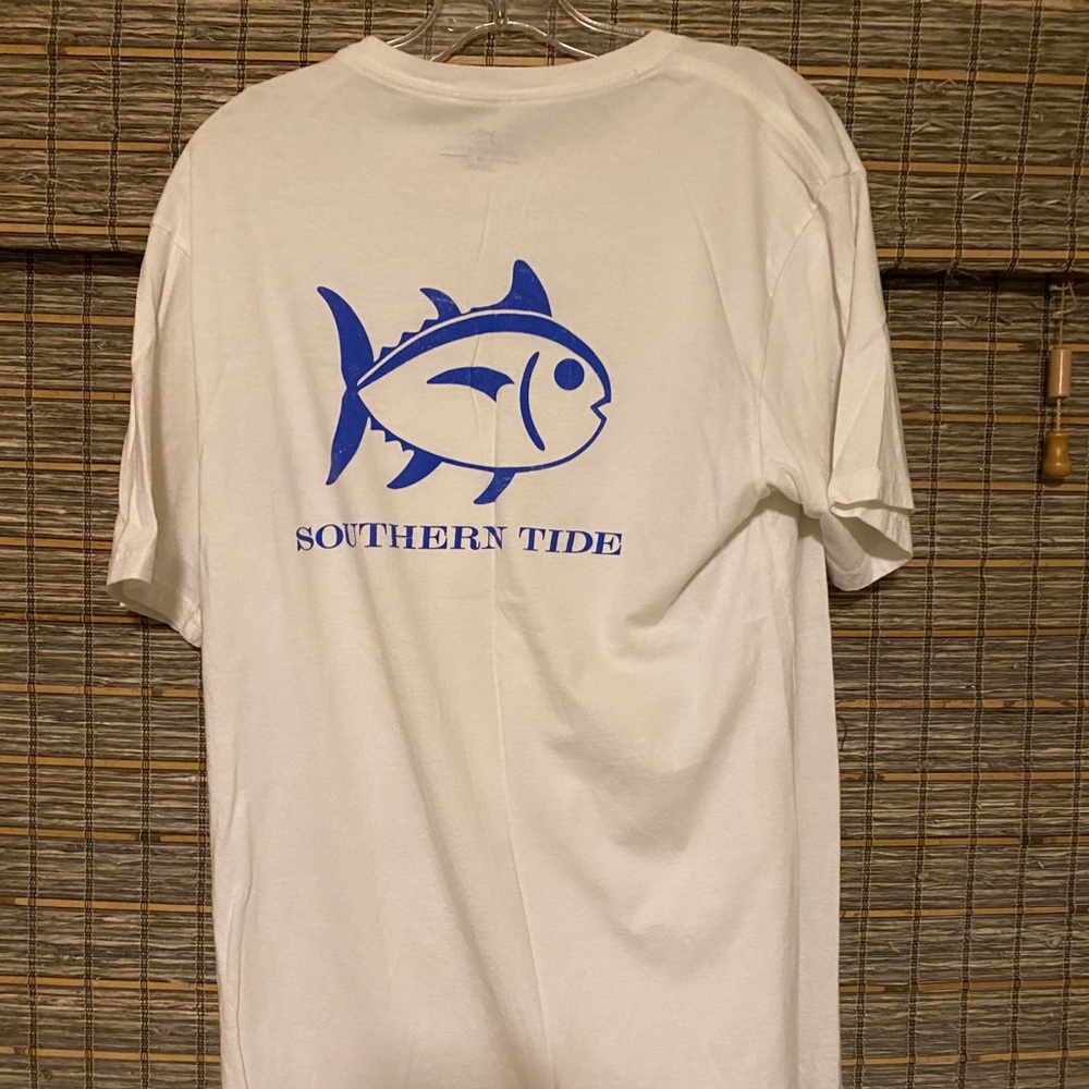 Southern Tide Pocket T-shirt